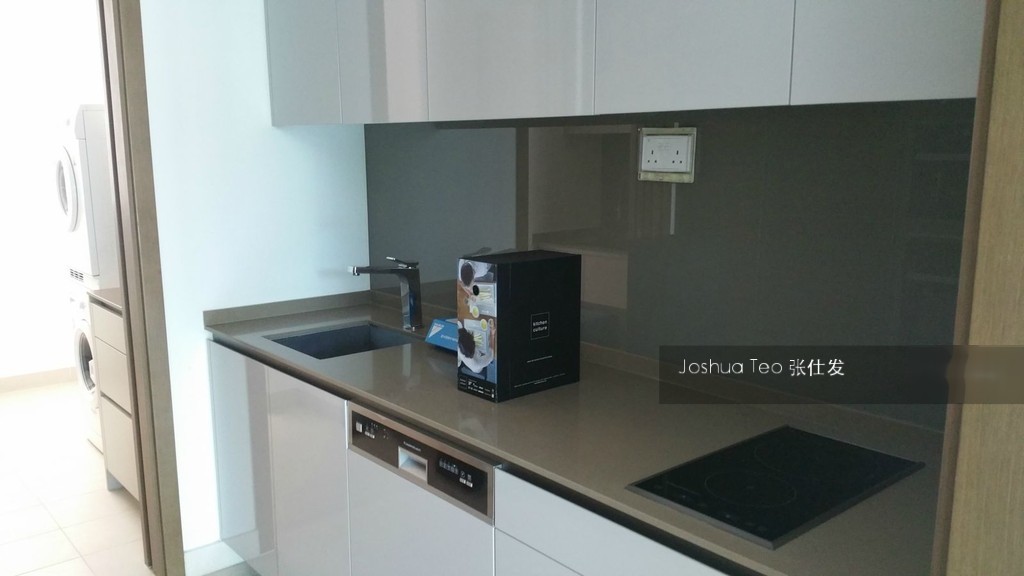 The Glyndebourne (D11), Condominium #133468542